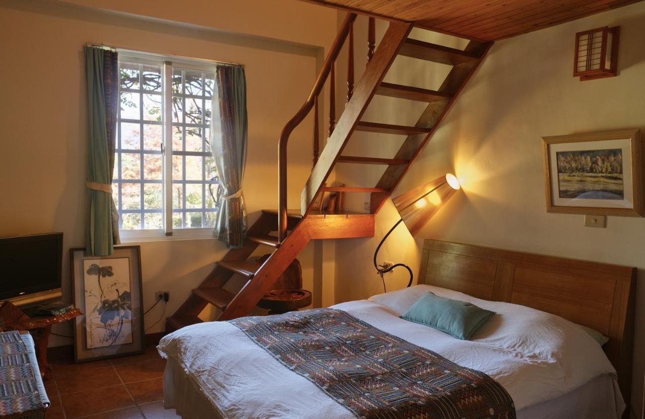Wisdom Garden Home Stay Юйли Экстерьер фото