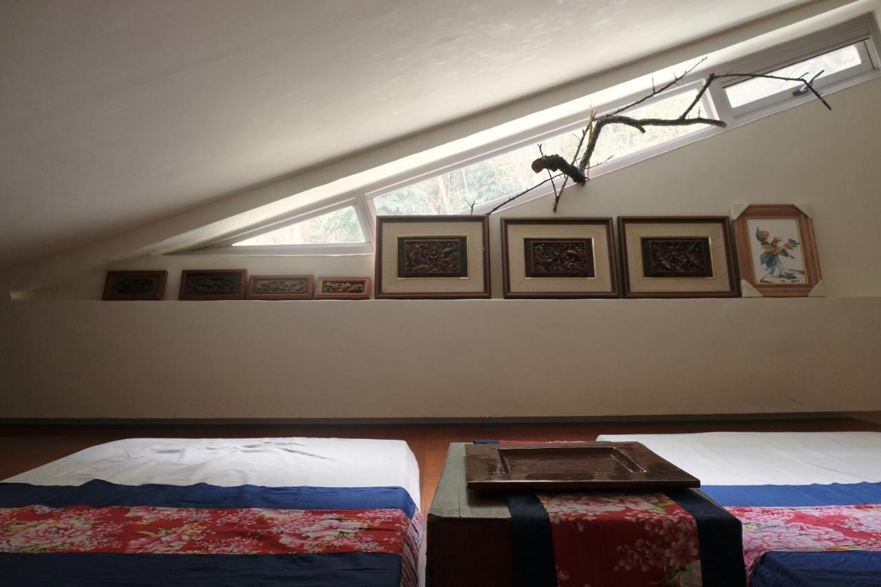 Wisdom Garden Home Stay Юйли Экстерьер фото