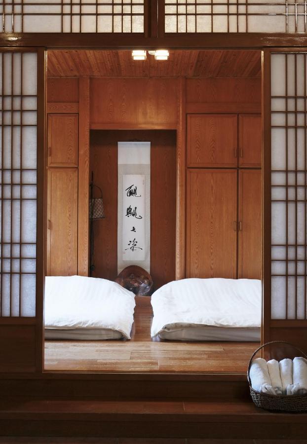 Wisdom Garden Home Stay Юйли Экстерьер фото