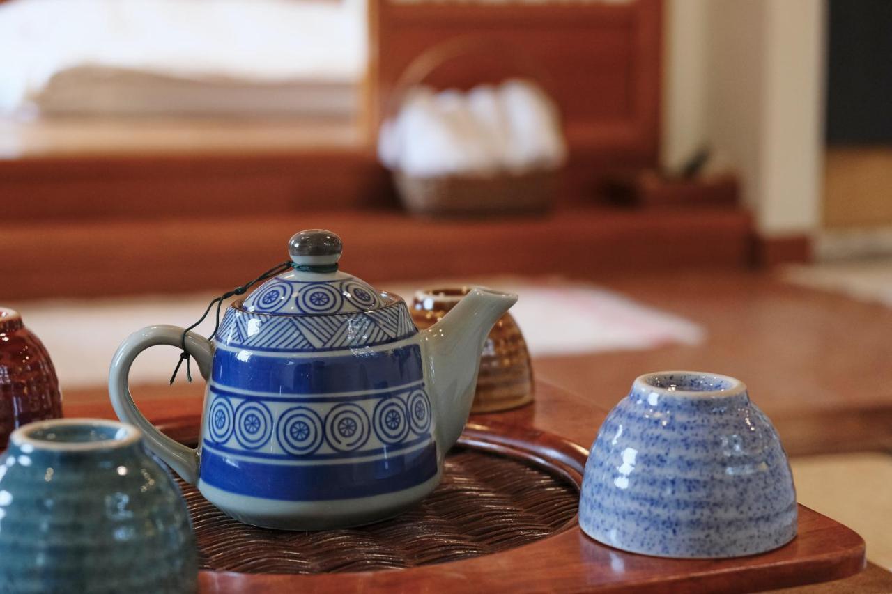 Wisdom Garden Home Stay Юйли Экстерьер фото