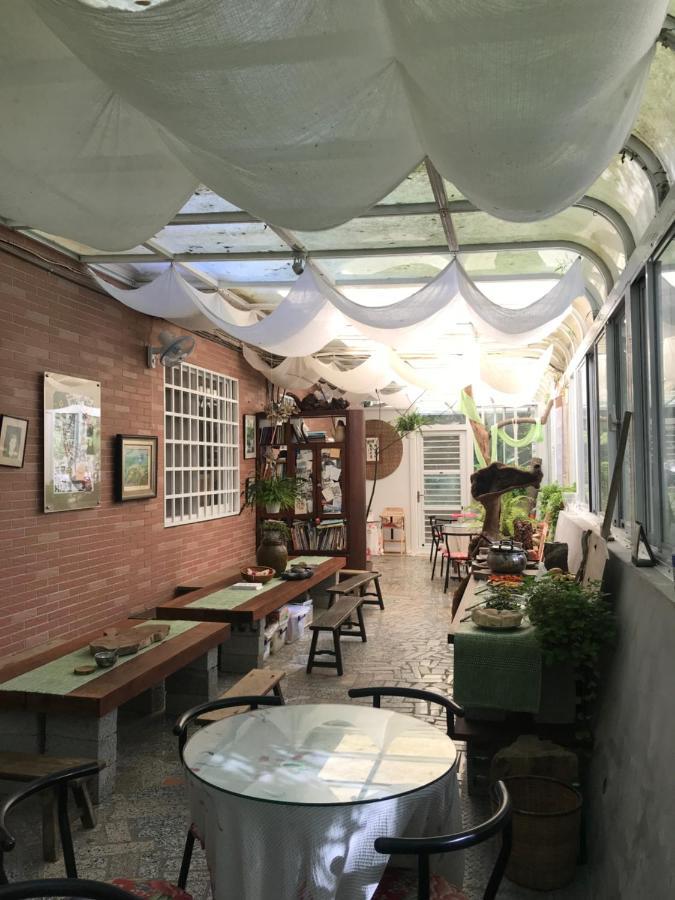 Wisdom Garden Home Stay Юйли Экстерьер фото